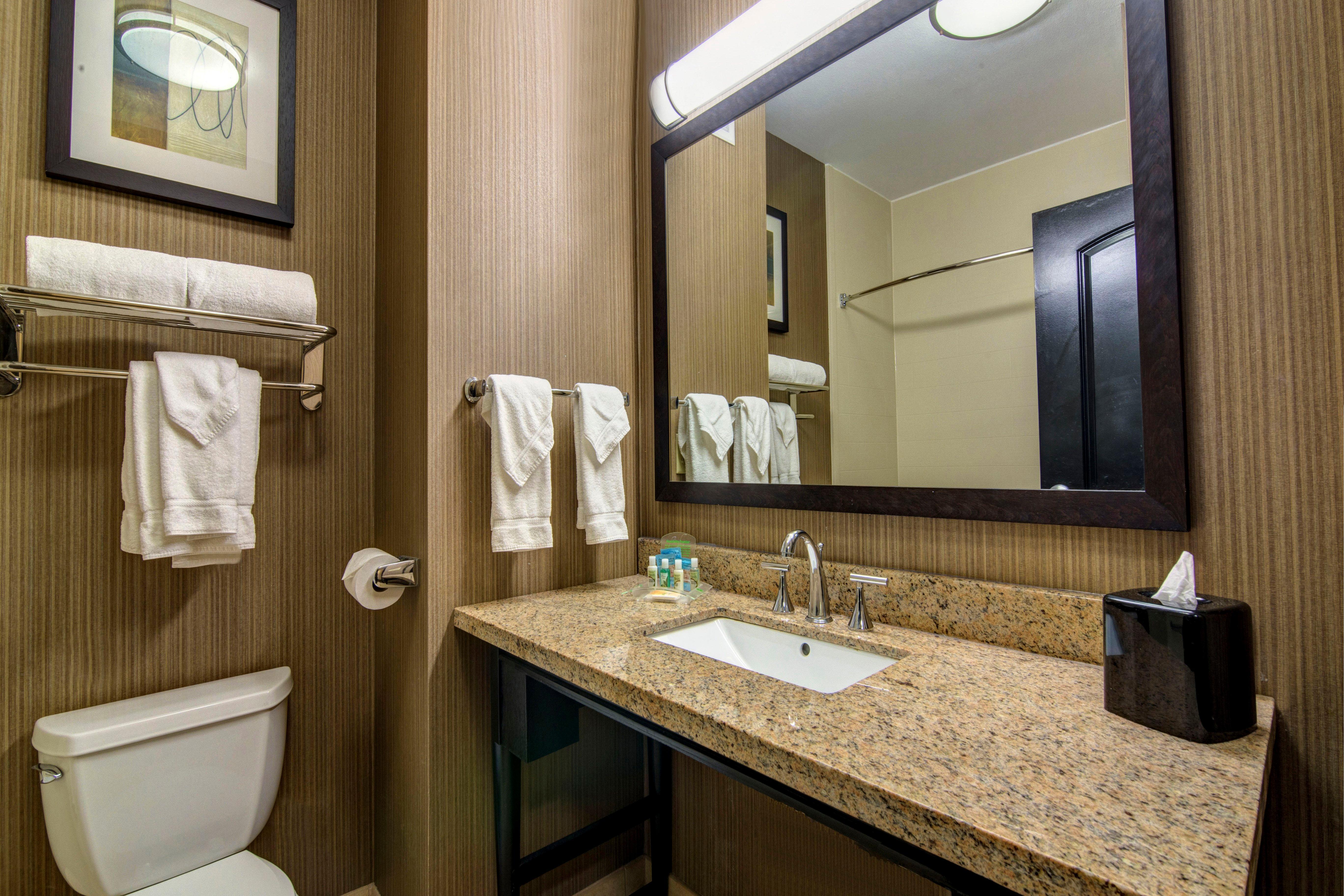Holiday Inn Express Hotel & Suites Huntsville By Ihg Екстериор снимка