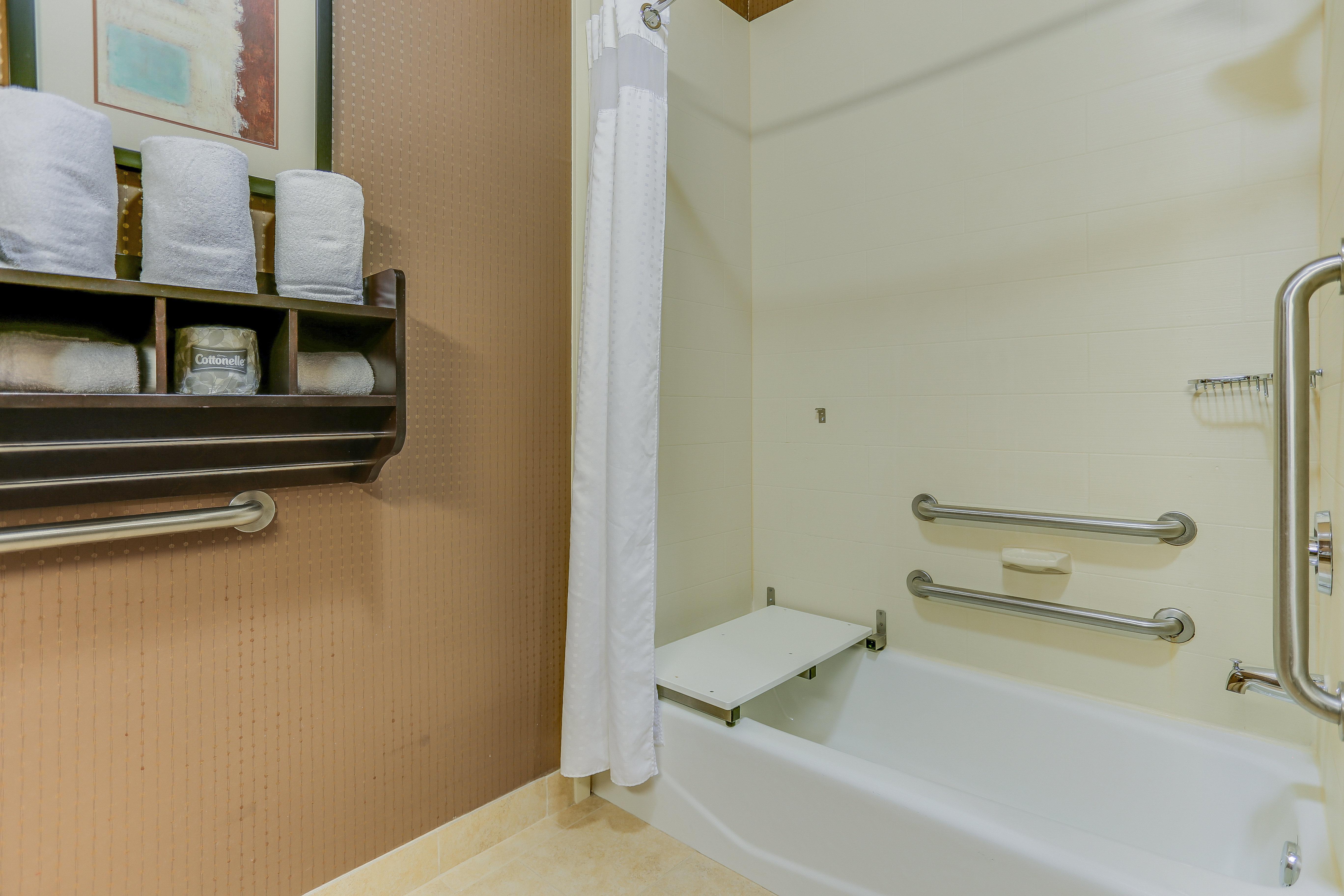 Holiday Inn Express Hotel & Suites Huntsville By Ihg Екстериор снимка
