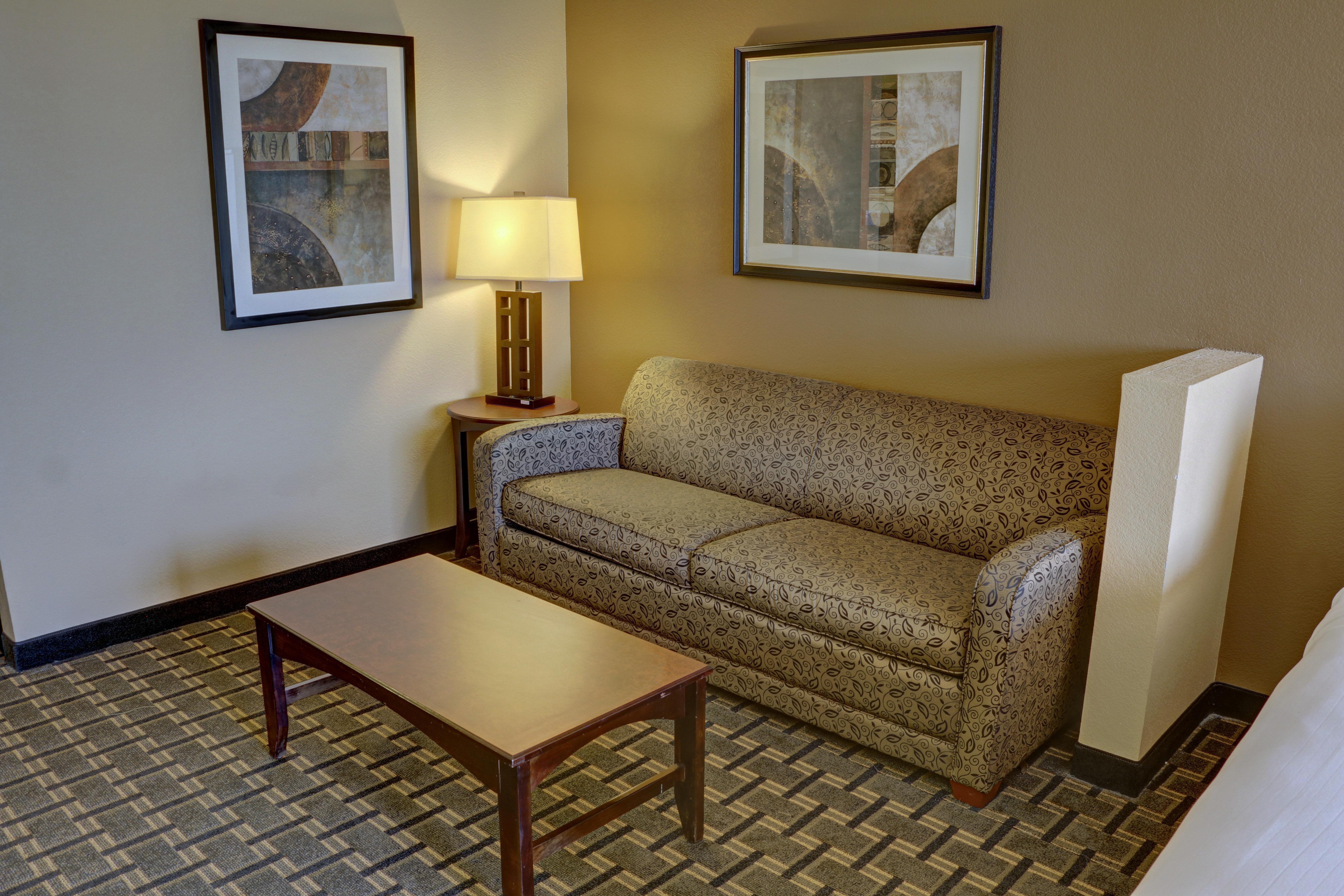 Holiday Inn Express Hotel & Suites Huntsville By Ihg Екстериор снимка