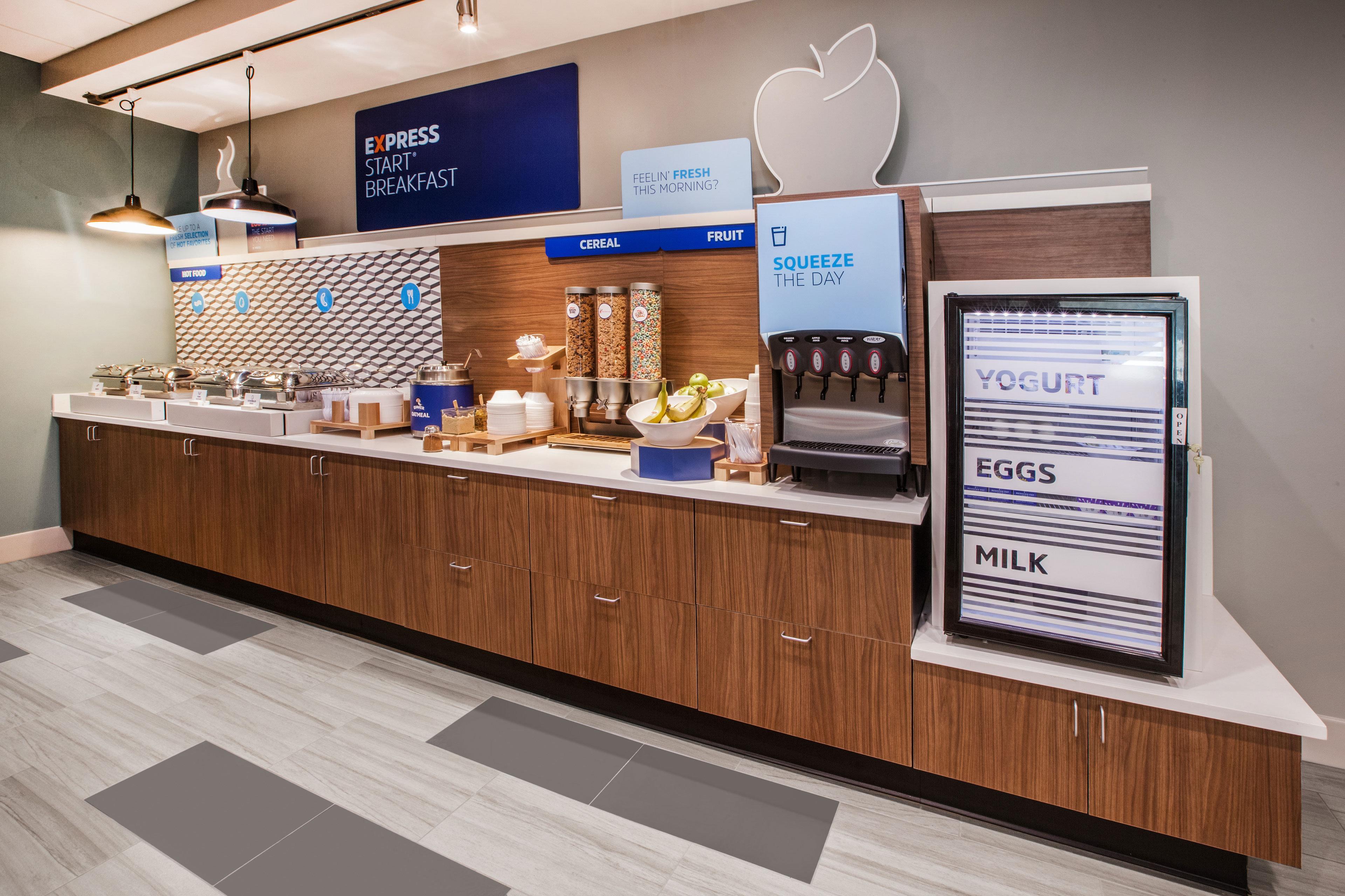 Holiday Inn Express Hotel & Suites Huntsville By Ihg Екстериор снимка