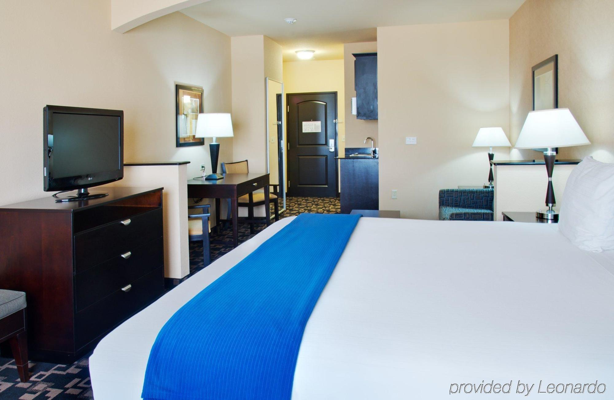 Holiday Inn Express Hotel & Suites Huntsville, An Ihg Hotel Екстериор снимка